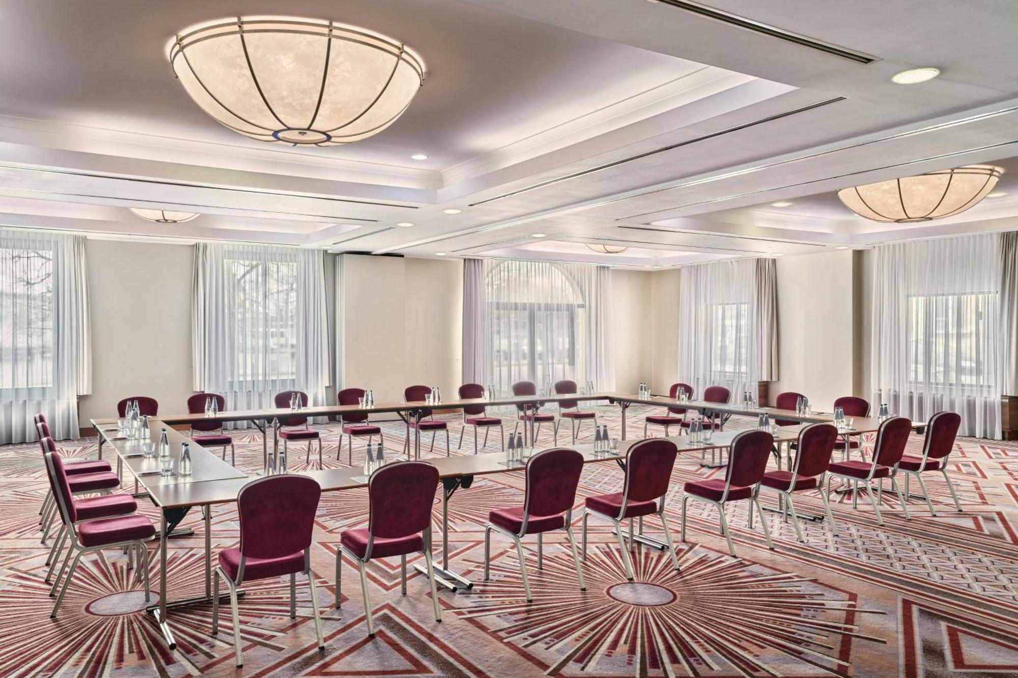 Sheraton Grand Красков Екстериор снимка